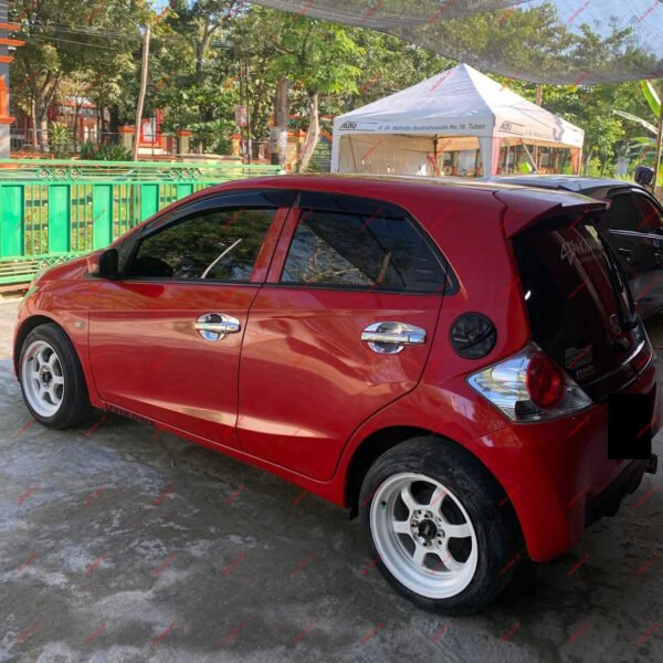 Honda Brio E - Gambar 2
