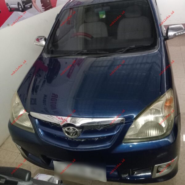 Toyota Avanza E