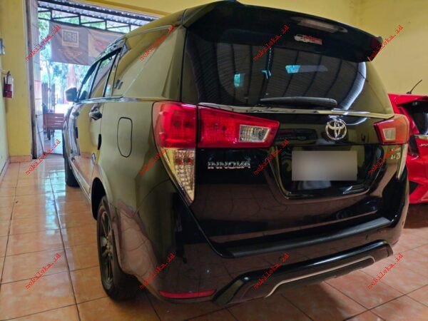 Toyota Innova V Diesel - Gambar 4