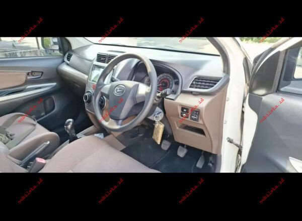 Daihatsu Xenia R - Gambar 3