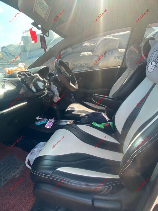 Honda Jazz RS - Gambar 6