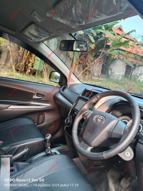 Toyota Avanza 1.5 Veloz - Gambar 3