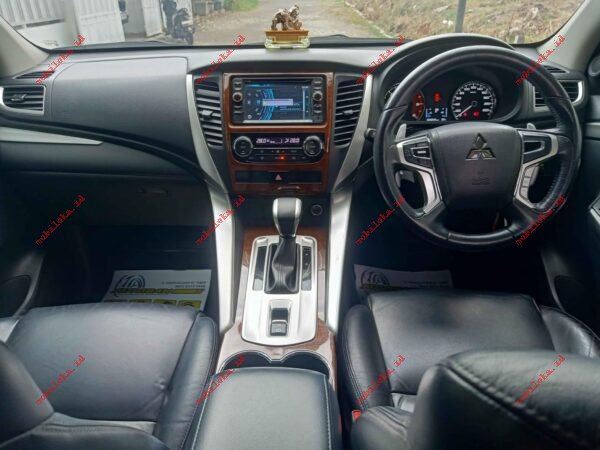 Mitsubishi Pajero Sport Dakar - Gambar 3