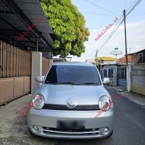 Toyota Sienta Build Up