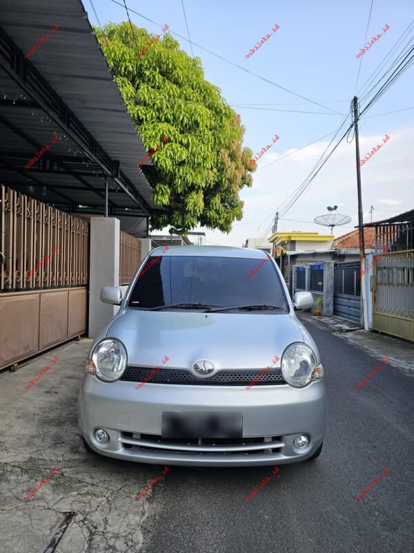 Toyota Sienta Build Up