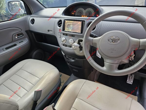 Toyota Sienta Build Up - Gambar 2