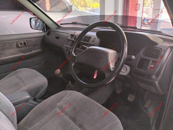 Toyota Kijang LGX - Gambar 5