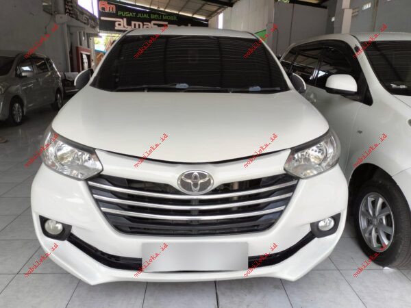 Toyota Avanza E