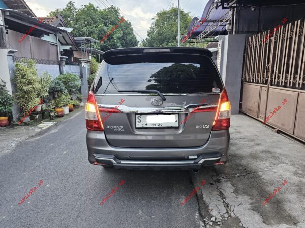 Toyota Innova V - Gambar 4