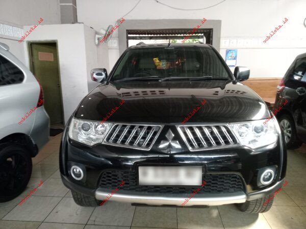 Mitsubishi Pajero Exceed