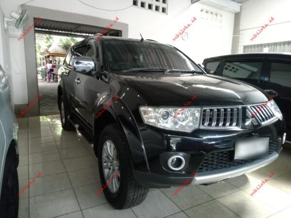 Mitsubishi Pajero Exceed - Gambar 2