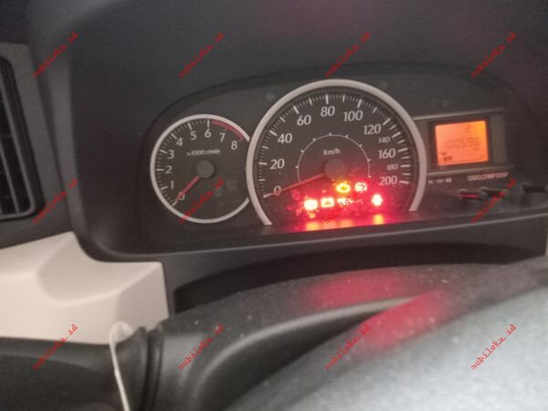 Daihatsu Sigra X - Gambar 6