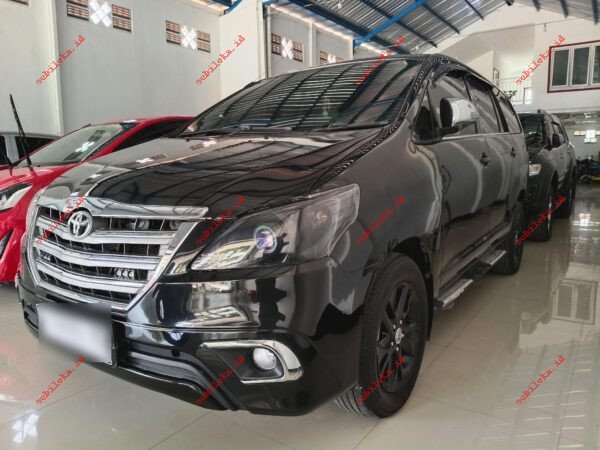 Toyota Innova 2.5 G - Gambar 4