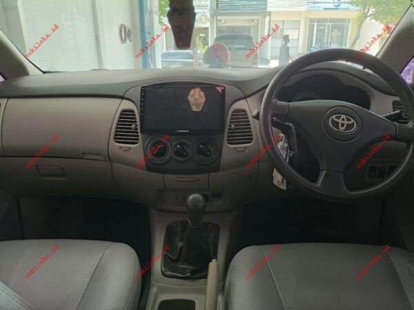 Toyota Innova 2.5 G - Gambar 6
