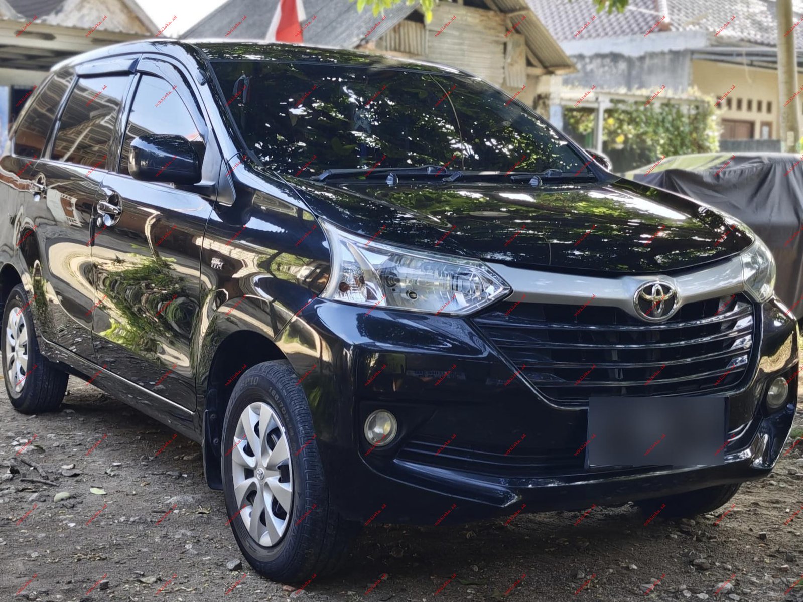 Toyota Avanza E