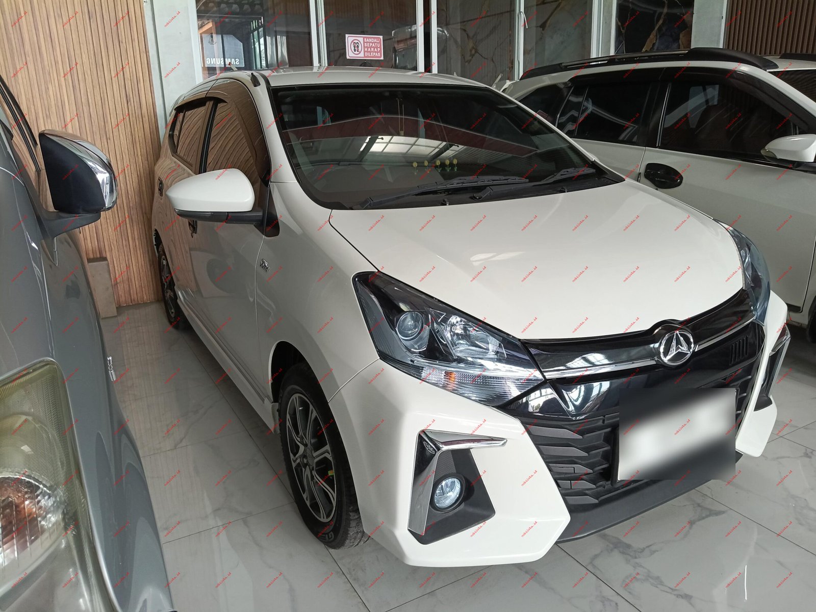 Toyota Ayla R - Gambar 3