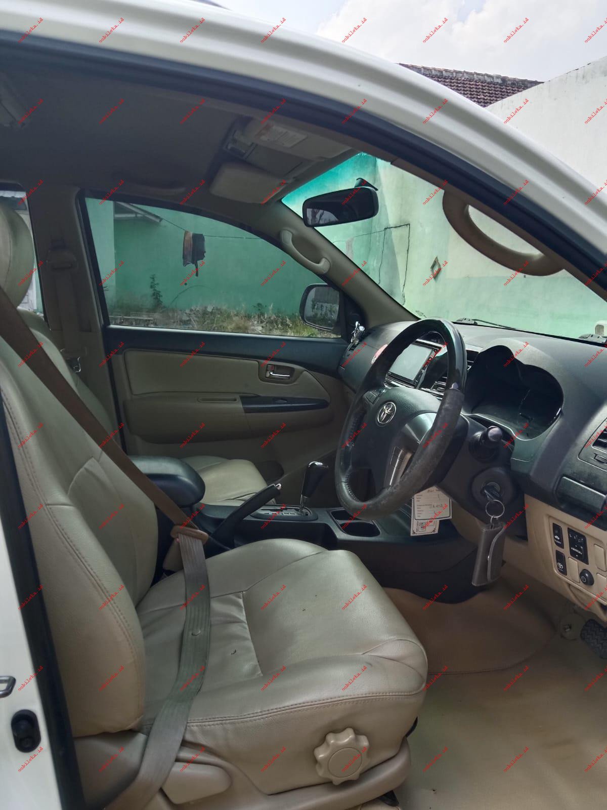 Toyota Fortuner VNT - Gambar 6