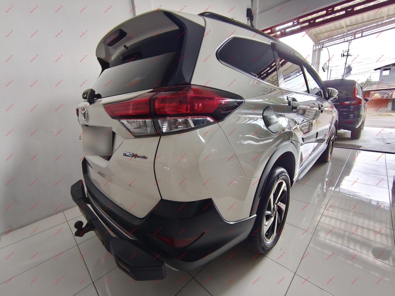 Toyota Rush S TRD - Gambar 2