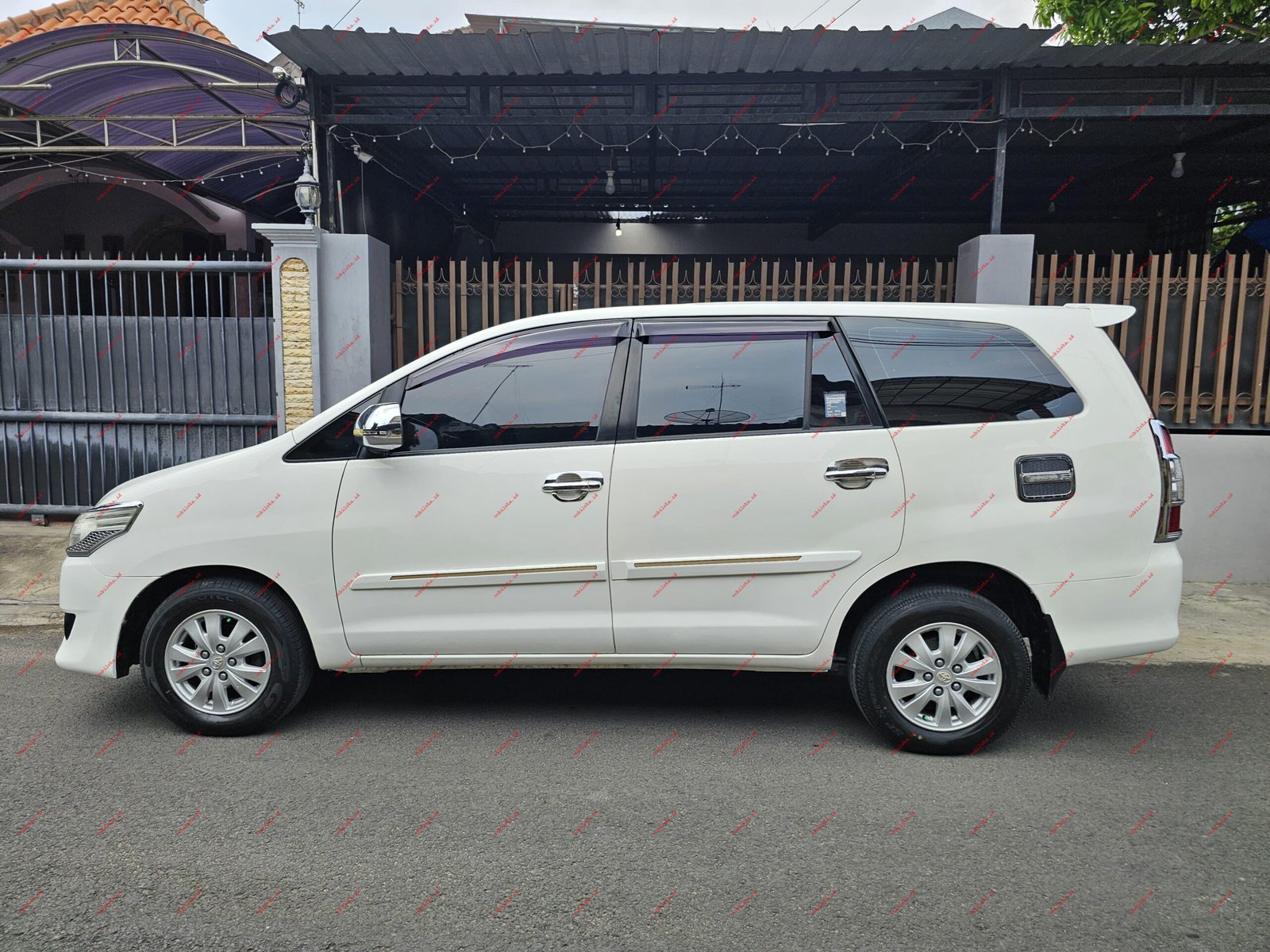 Toyota Innova G - Gambar 6